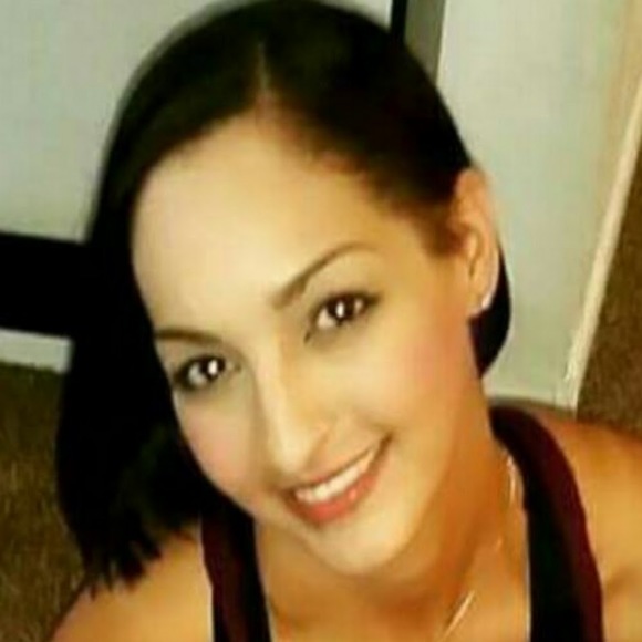 Meet your Posher, Adeela - Picture 1 of 1